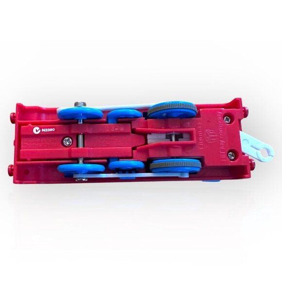 Thomas & Friends Christmas Motorized Train Set w Elsbridge Station Bridge - Picture 11 of 16